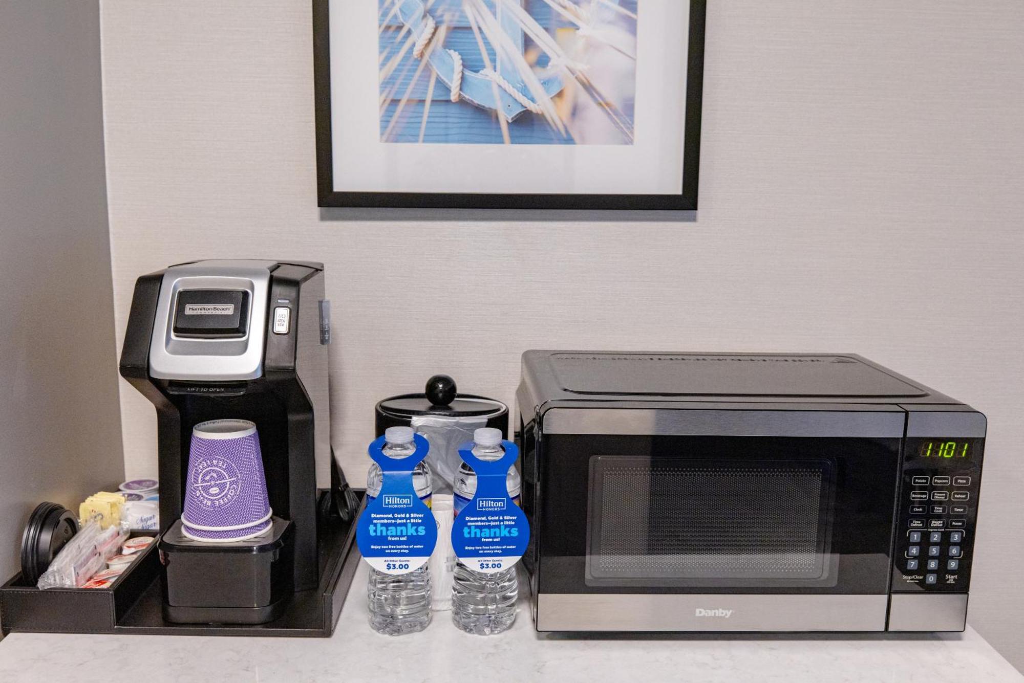 Hilton Garden Inn Lakewood Extérieur photo