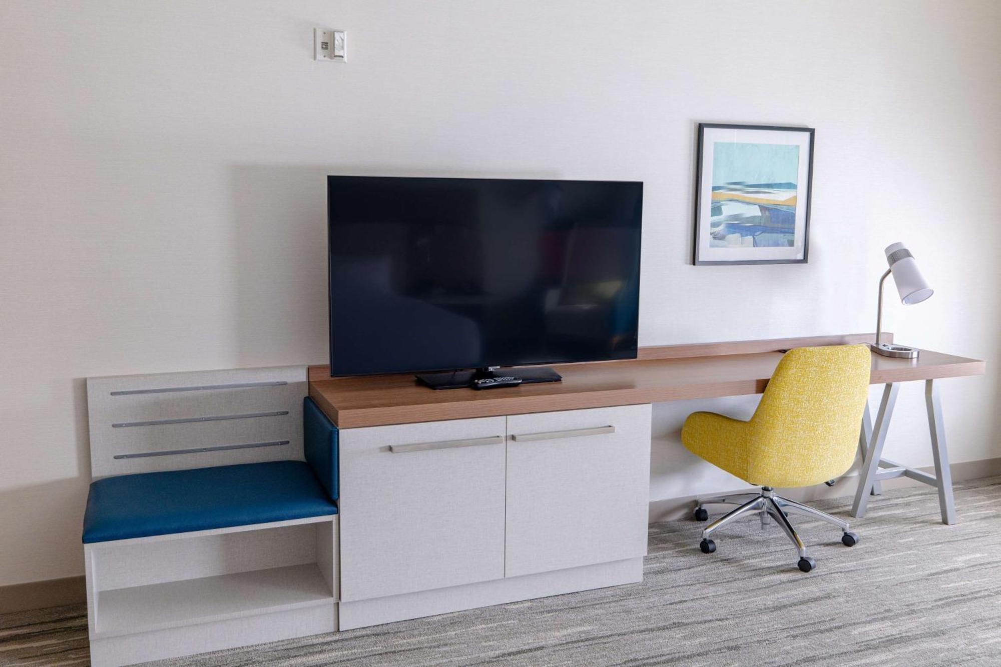 Hilton Garden Inn Lakewood Extérieur photo